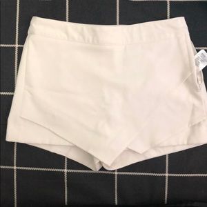White H&M Envelope Skort